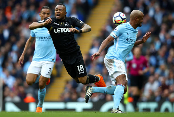 他从斯图加 他从斯图加